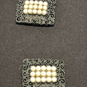 Elegant Black and White Pearl shoe clips